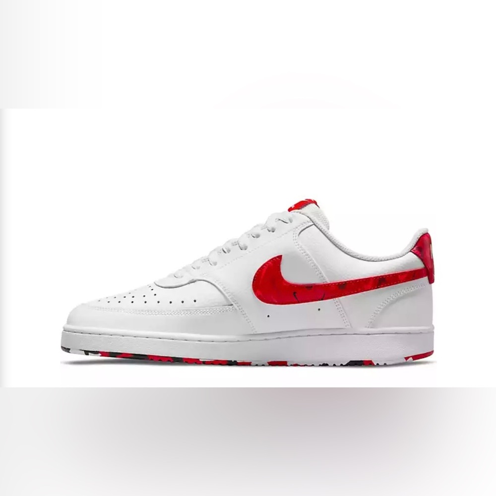 Men’s NIKE Swooshfetti Court Vision Low Shoes